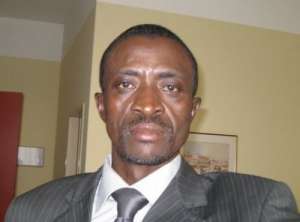 Jonshon Mbengue, journaliste:" Je regrette que Youssou Ndour ait quitté la musique"