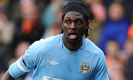 Man City : Adebayor hésite encore...