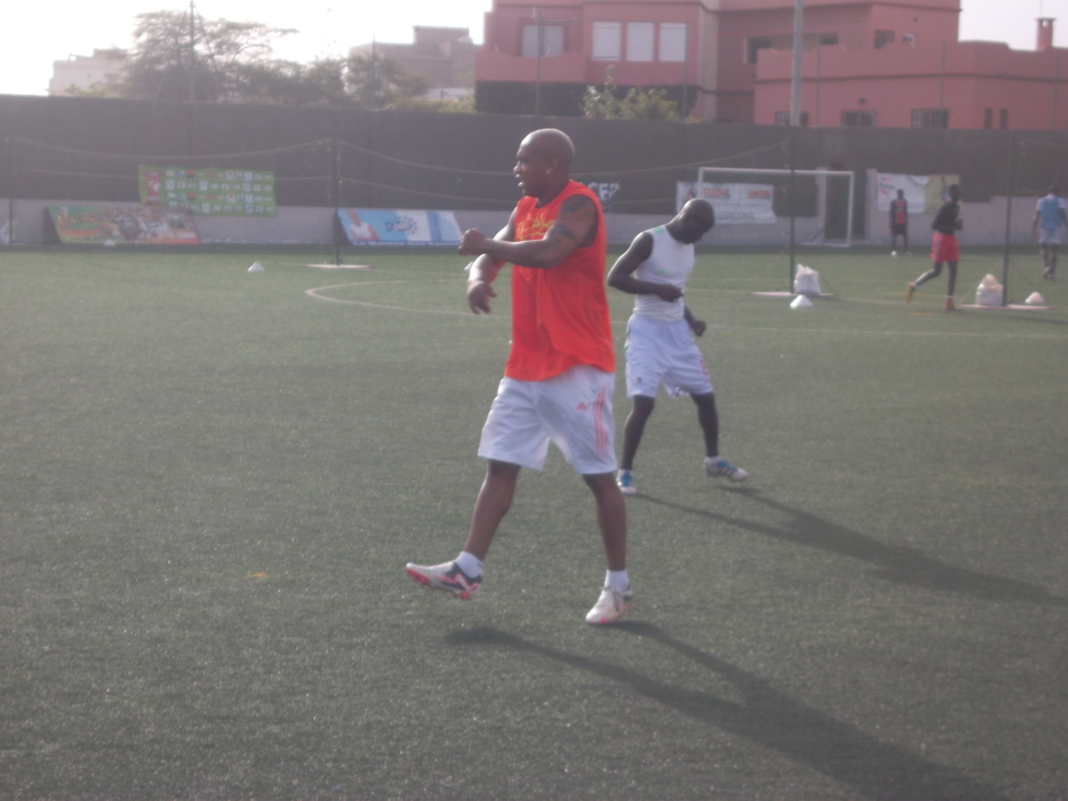 El Hadj Diouf lors d'un match de gala entre la génération 2000 et l'équipe du Radisson Blu