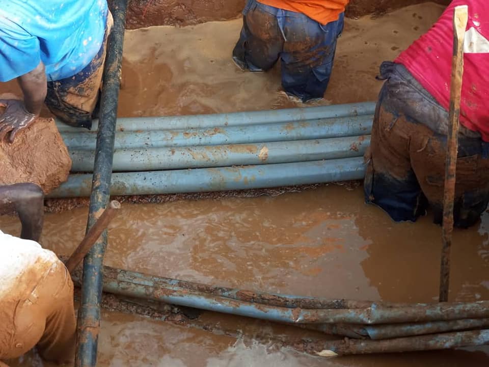 FUITE D'EAU A PETERSEN: Les travaux de réparation en cours