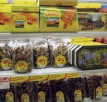 Marché Petersen : Deux commerçants de dattes périmées arrêtés