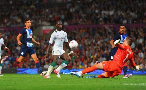 PHOTOS - JO - Foot : Des images du but sénégalais
