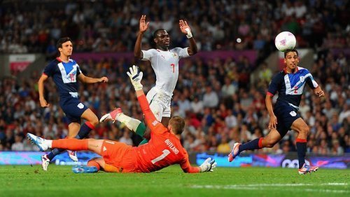 PHOTOS - JO - Foot : Des images du but sénégalais