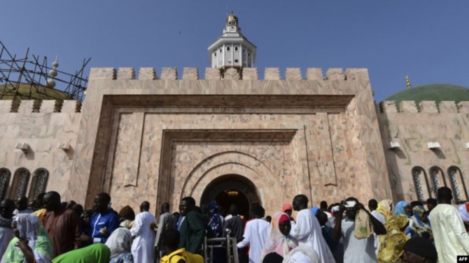 Section de Recherches / Pour des prières collectives en cachette: Plusieurs personnes, dont des Imams, arrêtés et gardés-à-vue