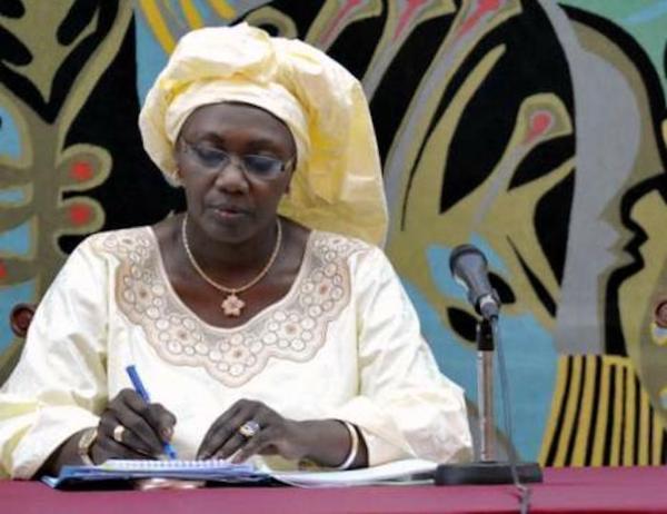 Aminata Tall contre l’absentéisme et le laisser-aller: "Ce nouveau type de sénégalais doit commencer par l'Administration"