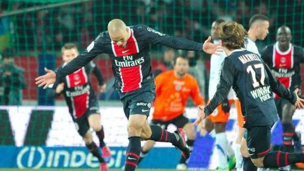 Alex plein d’ambitions pour le PSG mais...