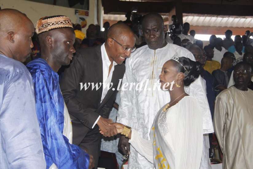 Le roi et la reine 2012 du basket saluent le Pm Abdoul Mbaye