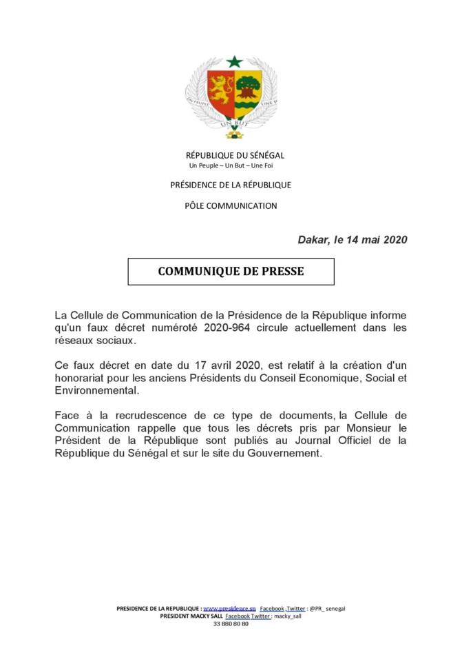 La Cellule de Communication de la Présidence de la République informe qu'un faux décret numéroté 2020-964 circule actuellement dans les réseaux sociaux