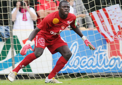 Ousmane Mané gardien des "Lions": "Drogba est au même niveau que Cavani et Giggs"