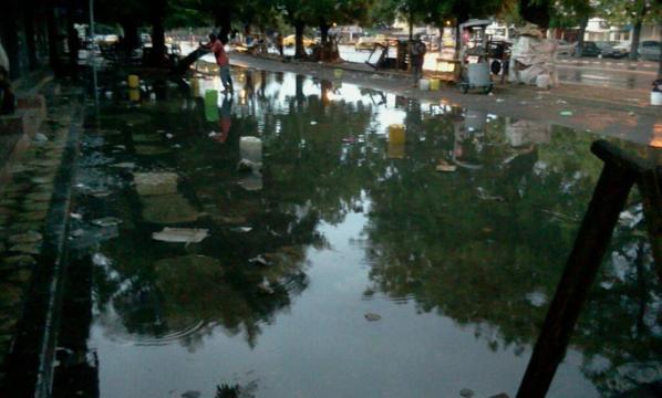 Boulevard Général De Gaulle: Le triste décors 