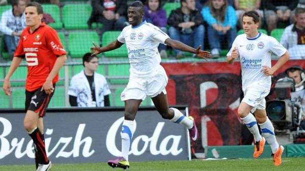 Info FM, Milan AC : les extravagantes exigences du SMC qui bloquent le dossier Niang