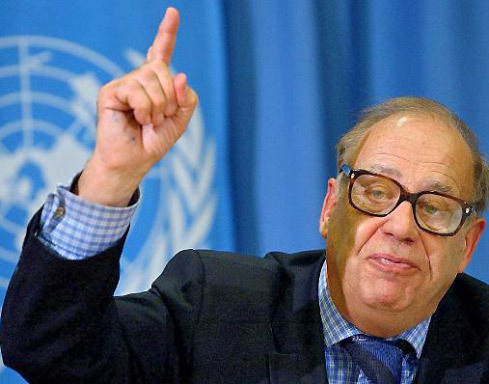 Graves accusations de Jean Ziegler contre Me Wade
