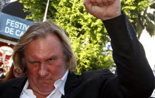 Gérard Depardieu Frappe Un Automobiliste Et S’explique « parce Que J’ai Eu Très Peur »