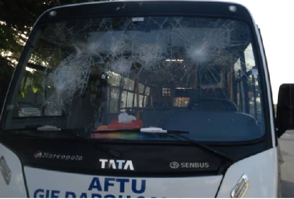 Rififi entre un conducteur de mini-bus Tata et un motocycliste : les deux hommes devant le procureur ce mardi
