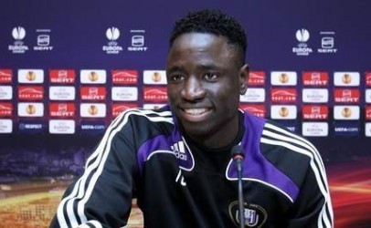 Cheikhou Kouyaté: "Qu’on me laisse tranquille, je reste à Anderlecht"