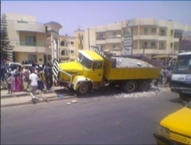 Fora de Mbao : Un camion fou tue deux personnes à Mbao