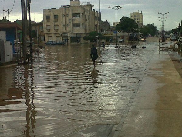 Dakar toujours sous les eaux  ( Photos)