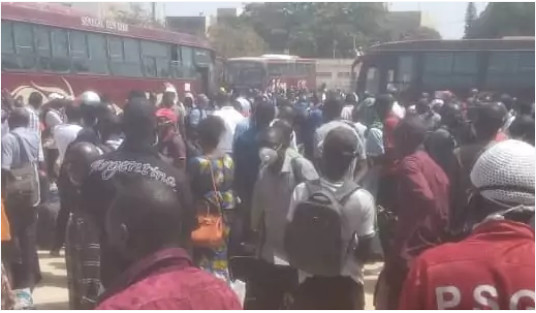 Rentrée des enseignants au Terminus Liberté 5: Le Cusems dénonce un spectacle désolant et l'inorganisation de Dakar Dem Dikk
