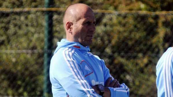 OM : Baup évoque les cas Barton et Mendes mais réclame d’autres recrues