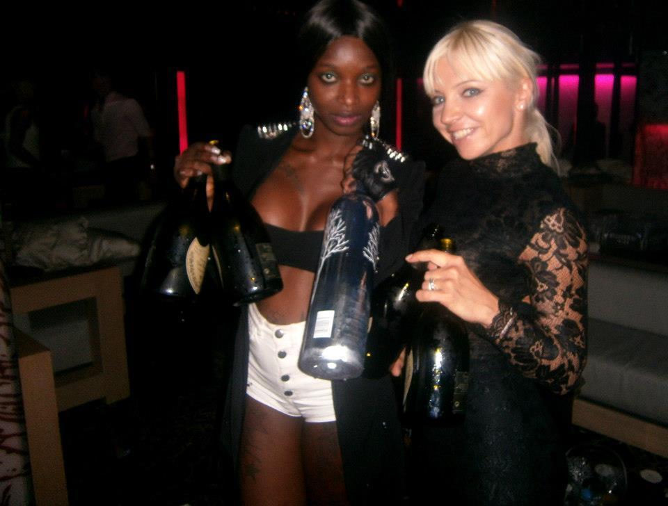 Iman de Chanel toujours aussi sexy et provocatrice Iman de Chanel toujours aussi sexy et provocatrice