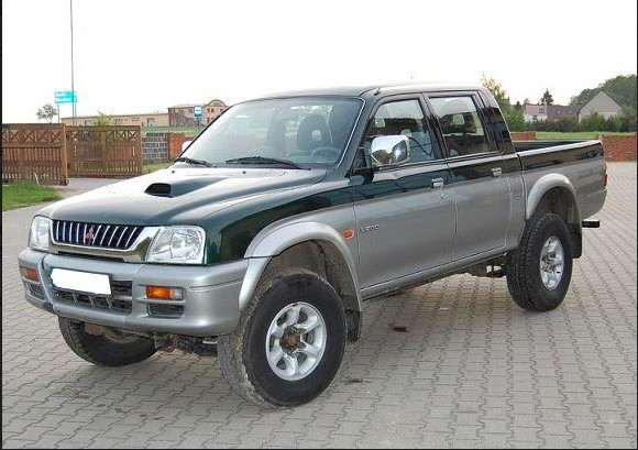 Séries de braquages à Louga: 2 véhicules de services volés en plein couvre-feu Séries de braquages à Louga: 2 véhicules de services volés en plein couvre-feu