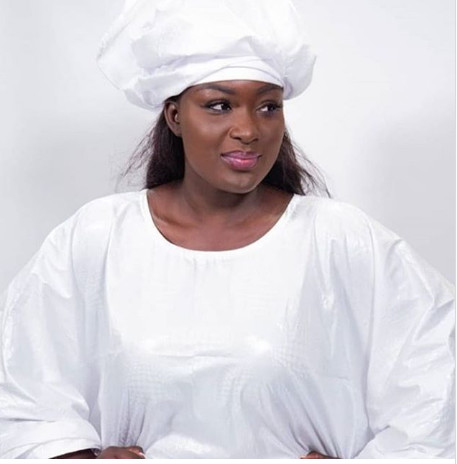 L'actrice Amsa, belle, naturelle et classe !