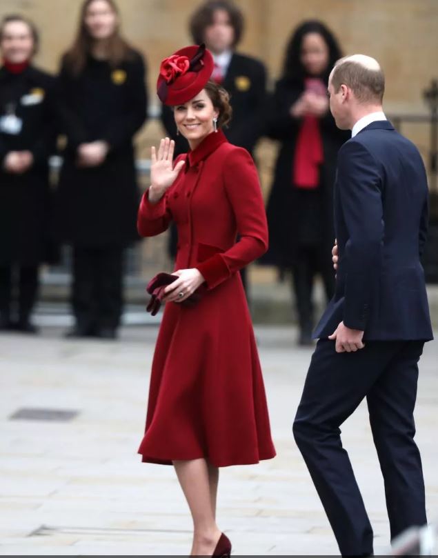 Kate Middleton bronzée et lookée : la duchesse en pleine forme à la campagne