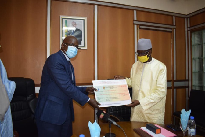 Lutte contre la Covid-19: Aly Ngouille Ndiaye décaisse 3,75 milliards de FCfa