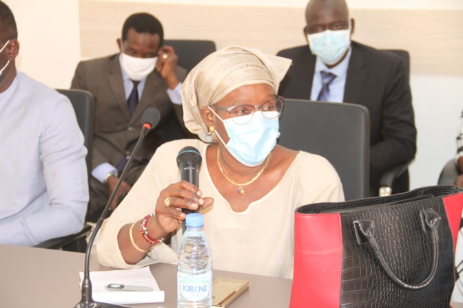 DAKAR EPICENTRE DU COVID 19 : LES 19 MAIRES SE MOBILISENT POUR EVALUER LE TRAVAIL ET ADOPTER DE NOUVELLES STRATEGIES DE LUTTE DAKAR EPICENTRE DU COVID 19 : LES 19 MAIRES SE MOBILISENT POUR EVALUER LE TRAVAIL ET ADOPTER DE NOUVELLES STRATEGIES DE LUTTE