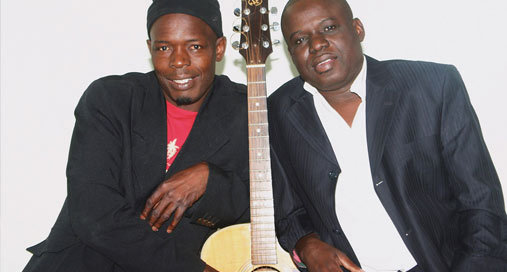 Pape et Cheikh mettent l'accent sur l'"Esprit Live"