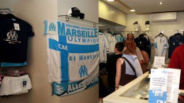 Le Merchandising, véritable poule aux œufs d’or de l’OM