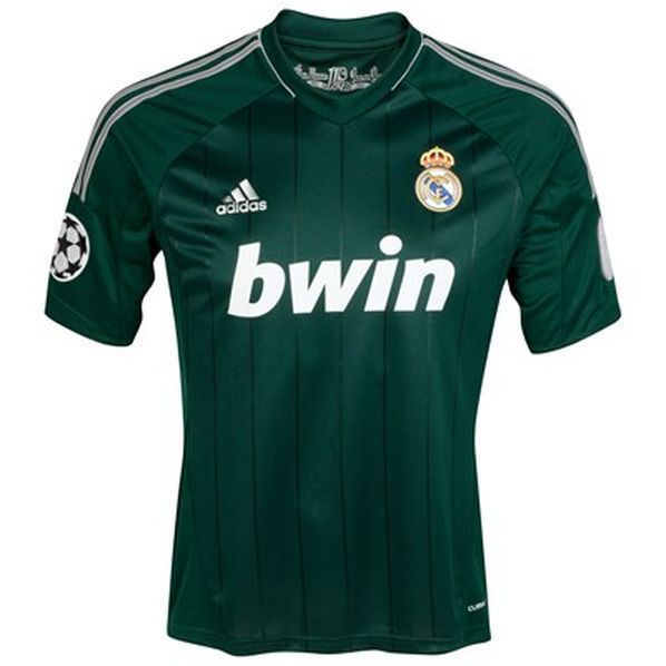 Le Real Madrid dévoile son surprenant nouveau maillot !