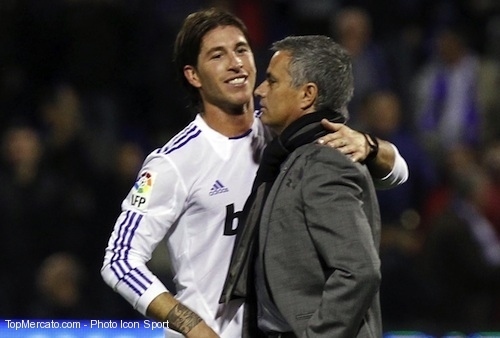 Real Madrid : Ramos trouve Mourinho "bizarre"