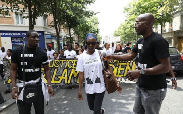 Treize ans après la mort de Lamine Dieng, l’Etat français passe un accord à l’amiable avec sa famille