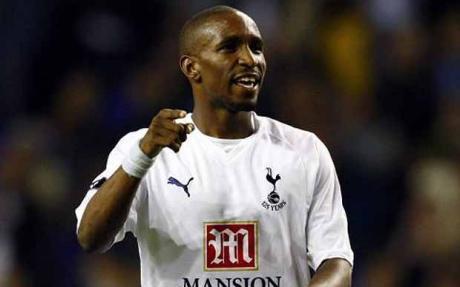 Ligue Europa : chants racistes à l’encontre de Defoe et Lennon