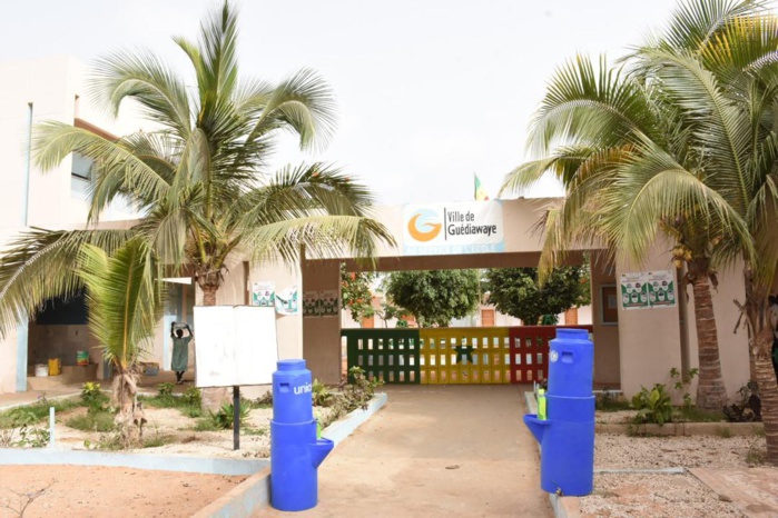 Reprise des cours: Le ministre Oumar Guèye dit être rassuré et félicite les maires de Guediawaye et de Pikine, pour les dispositions prises