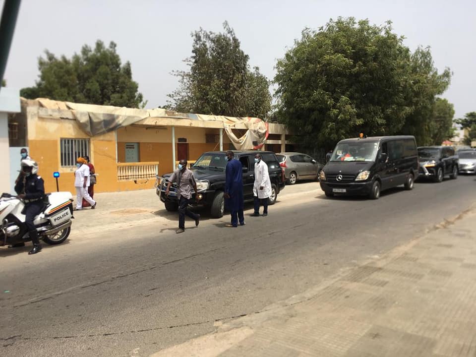 Photos - Vivez en images les moments du départ de la dépouille de Serigne Pape Malick Sy vers Tivaouane