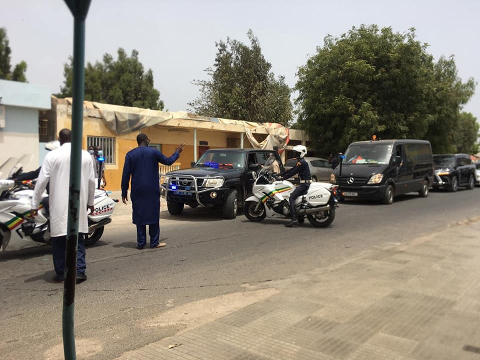 Photos - Vivez en images les moments du départ de la dépouille de Serigne Pape Malick Sy vers Tivaouane