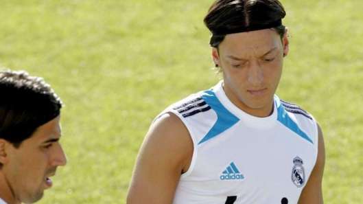 Real Madrid : Özil joue-t-il avec le feu ?