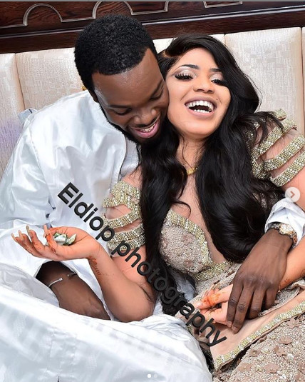 Ndèye Sokhna Sonko de la 2STV s'est mariée avec Momo Wade de la SenTv: Voici quelques clichés du mariage des deux animateurs !