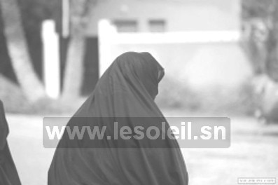 Occupation du Nord du Mali par des islamistes : La colère silencieuse de jeunes filles à Gao Occupation du Nord du Mali par des islamistes : La colère silencieuse de jeunes filles à Gao