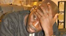 Cheikh Yérim menotté et conduit manu militari devant le juge