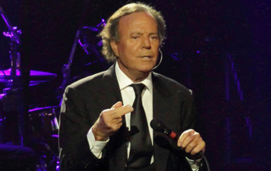 Julio Iglesias : 750 euros la place de concert en Guinée équatoriale