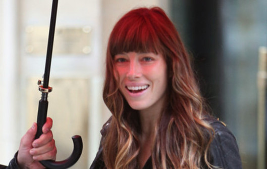 DIAPO Jessica Biel fait son shopping à Paris