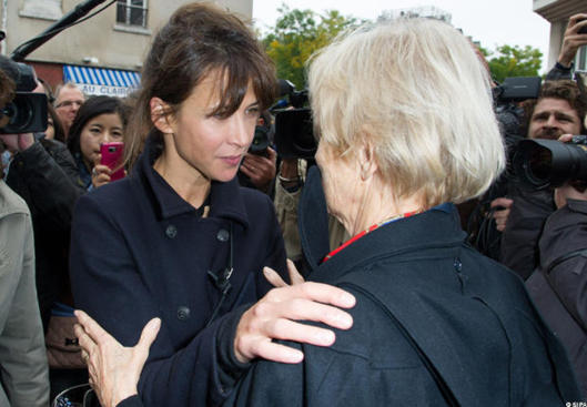 Photos- Sophie Marceau dit adieu à Claude Pinoteau