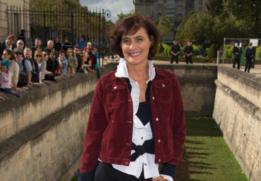 Inès se permet tout pour La Redoute