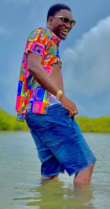 PHOTOS - Waly Seck et Sokhna Aïdara aux îles du Saloum: Les deux tourtereaux profitent de l'hivernage