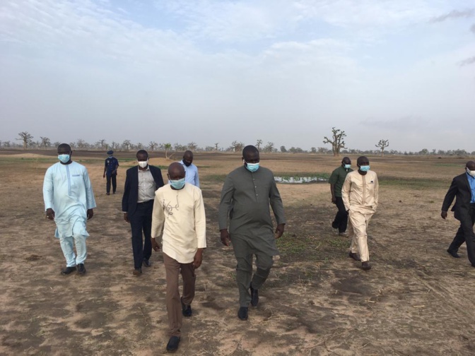 Le Ministre de l'Intérieur Aly Ngouille Ndiaye et le Ministre de l'Urbanisme du Logement et de l'Hygiène publique Abdou Karim Fofana, à Ndingler (Photos)