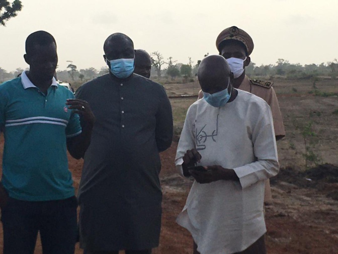 Le Ministre de l'Intérieur Aly Ngouille Ndiaye et le Ministre de l'Urbanisme du Logement et de l'Hygiène publique Abdou Karim Fofana, à Ndingler (Photos)
