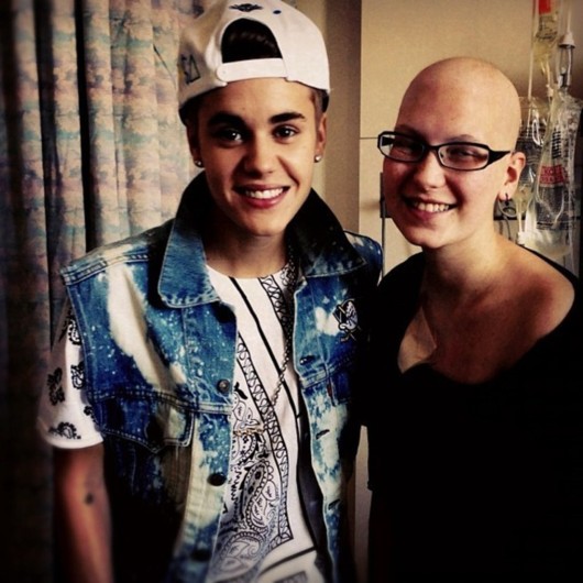 Justin Bieber rend visite à une fan malade du cancer